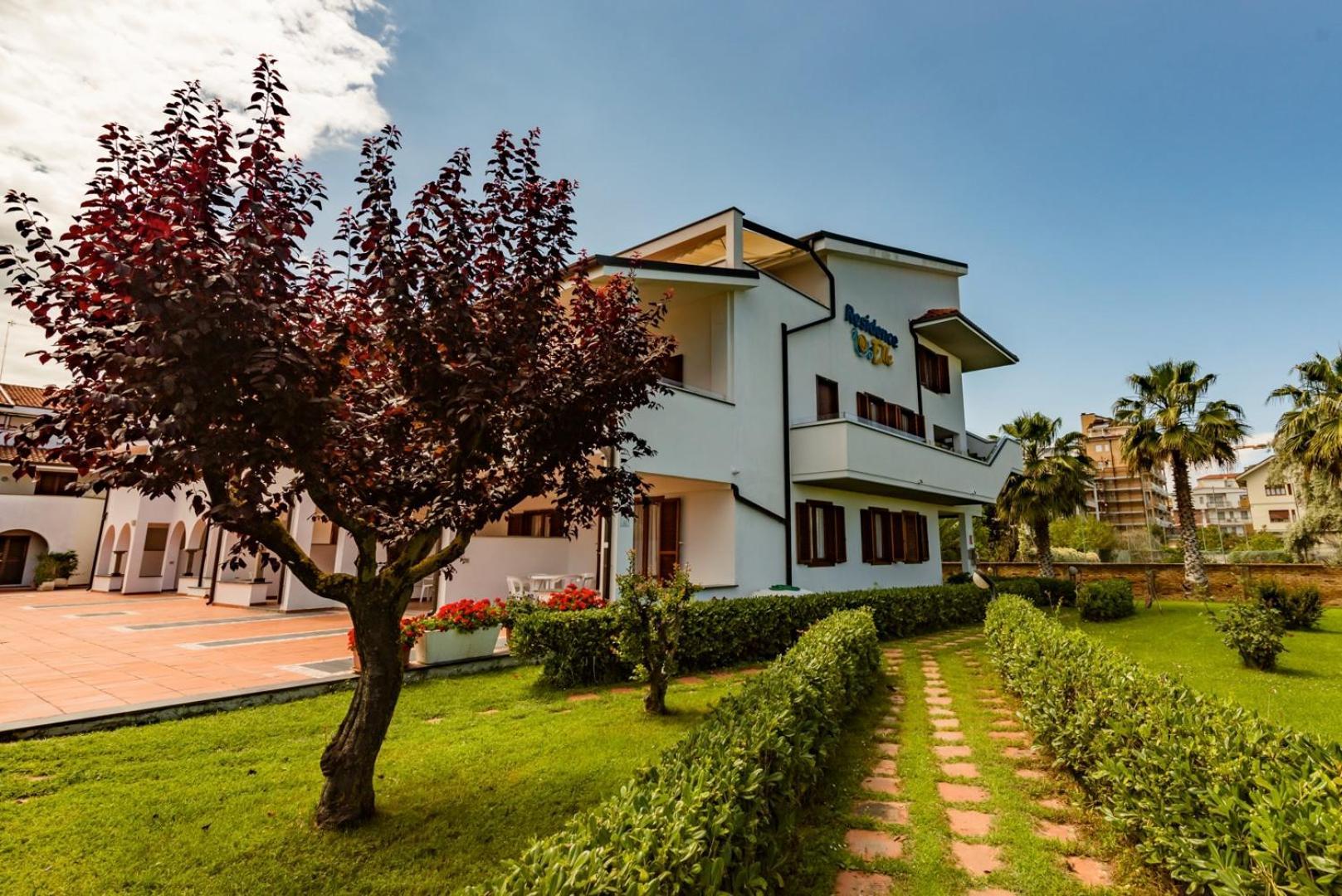 Residence Elle Сан-Бенедетто-дель-Тронто Экстерьер фото
