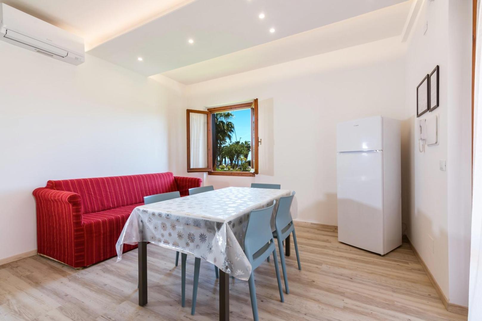Residence Elle Сан-Бенедетто-дель-Тронто Экстерьер фото